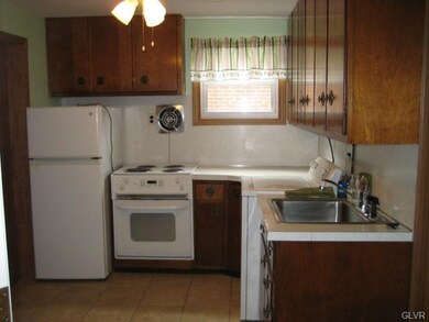 2216 N 1st Ave, Whitehall, PA 18052 - photo 4