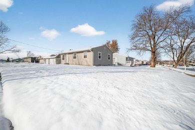 2114 Boyd St, Des Moines, IA 50317 - photo 3