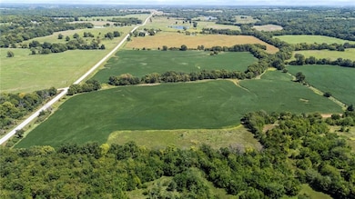 0002 W 311th St, Paola, KS 66071 - photo 2