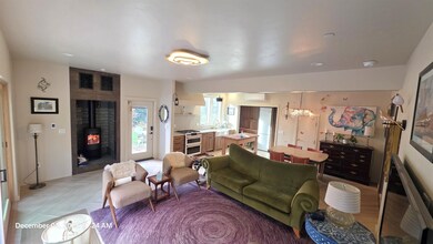 713 Mountain Oak Dr, Mount Shasta, CA 96067 - photo 4