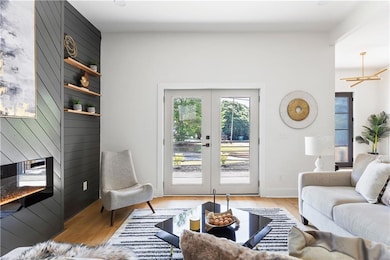 941 Garibaldi St SW, Atlanta, GA 30310 - photo 7