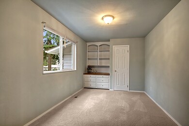 19928 Maplewood Dr, Edmonds, WA 98026 - photo 7