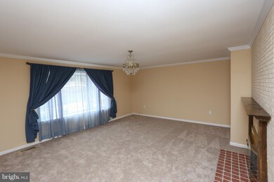 357 Dameron S, Laurel, MD 20724 - photo 3