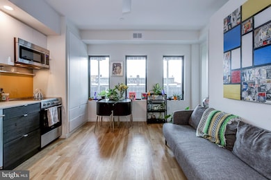 1942 N Front St unit 206, Philadelphia, PA 19122 - photo 4