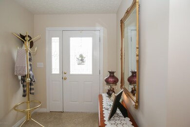 142 Highland Springs Ct, Mount Washington, KY 40047 - photo 2