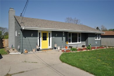1106 E 35th St, Des Moines, IA 50317 - photo 2