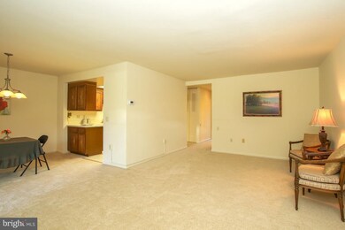 3468 Chiswick Ct unit 432C, Silver Spring, MD 20906 - photo 4