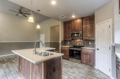 2712 Ennis Ave, Fort Worth, TX 76111 - photo 5