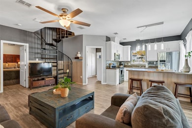 560 Jay St, Denton, TX 76208 - photo 6