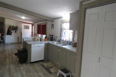 2108 Dove Ln, Cleburne, TX 76031 - photo 4