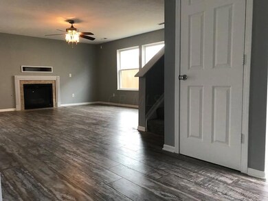 5083 Maple Valley Dr, Columbus, OH 43228 - photo 3