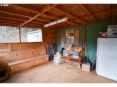 214 Thompson Rd, Riddle, OR 97469 - photo 6