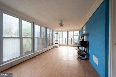 5855 Glen Forest Dr, Falls Church, VA 22041 - photo 7