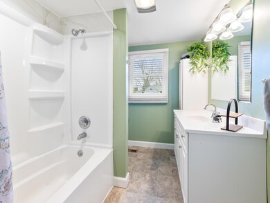 606 Sunset Rd, Hebron, IN 46341 - photo 7