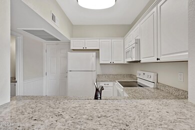 1126 W Elliot Rd #1015-7