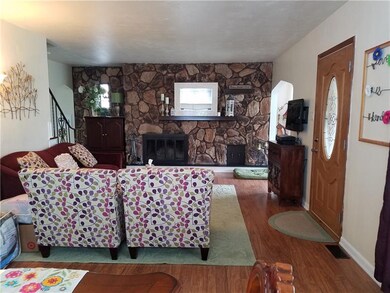 SPACIOUS OPEN FLOOR PLAN