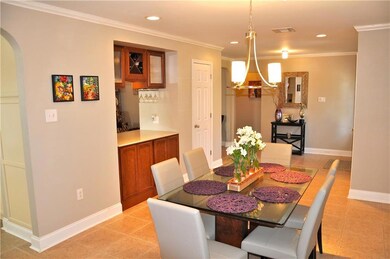 Dining Room (alternate view)