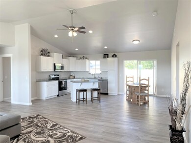 555 Scenic Loop, Culver, OR 97734 - photo 3