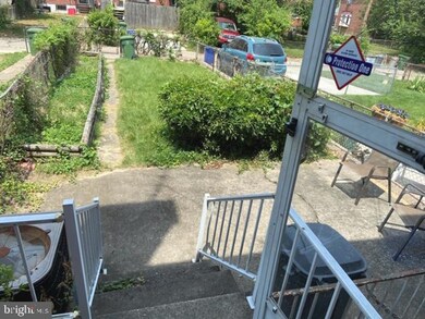 1310 Cedarcroft Rd, Baltimore, MD 21239 - photo 2