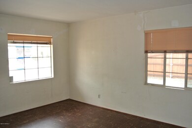 022-186729 Family Room