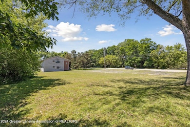 15-5906-Marsh-Rd-Haslett-MI-48840-Window