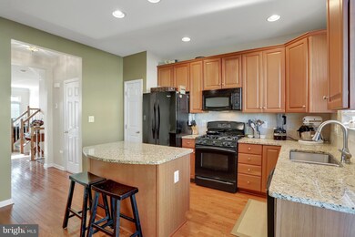 25063 Riding Center Dr, Chantilly, VA 20152 - photo 2