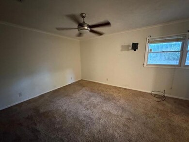 613 Forest Cir, Douglas, GA 31533 - photo 5