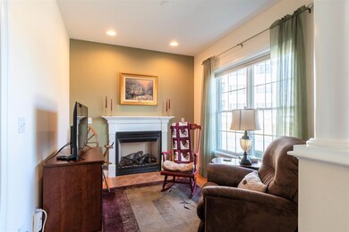 9 Stearns Ln, MerriMacK, NH 03054 - photo 5