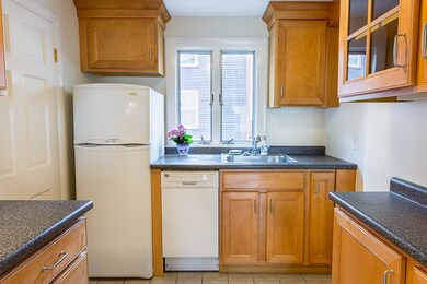 230 Washington St unit B, Marblehead, MA 01945 - photo 4