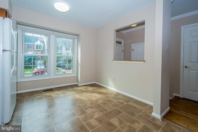 9325 Kendal Cir, Laurel, MD 20723 - photo 7