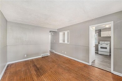 5907 Jackson Ave, Kansas City, MO 64130 - photo 4