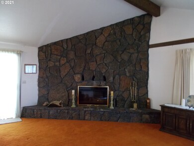 718 NW 3rd Dr, Pendleton, OR 97801 - photo 4