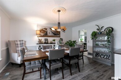 2714 E 40th St, Davenport, IA 52807 - photo 5