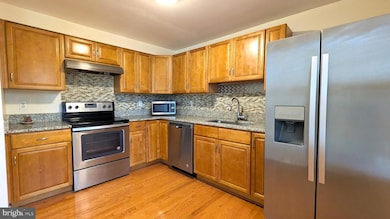 10523 Polk Square Ct, Gaithersburg, MD 20878 - photo 7