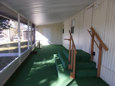 SCREENED PORCH
