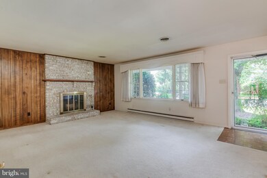 13914 Eden Dr, Hagerstown, MD 21742 - photo 3