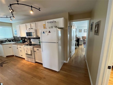 53 Winnapaug Rd unit B, Westerly, RI 02891 - photo 6