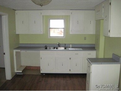 39 Sluder Branch Rd, Leicester, NC 28748 - photo 3