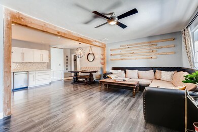 2237 E Osborn Rd Phoenix AZ-large-004-00