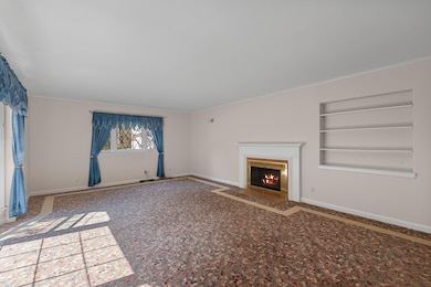 240 Vine St, West Bend, WI 53095 - photo 2