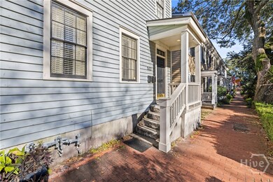 522 E Jones St, Savannah, GA 31401 - photo 2