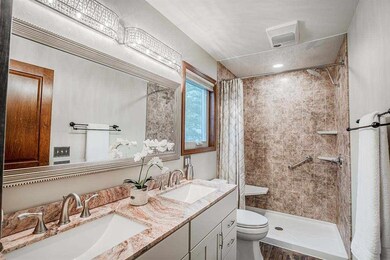 224 Division St, Brooklyn, WI 53521 - photo 5