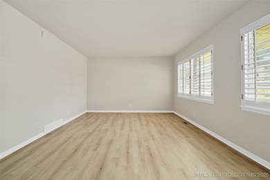 6119 S Hudson Place, Tulsa, OK 74136 - photo 5