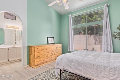 1030 S Surfside Dr, Gilbert, AZ 85233 - photo 4