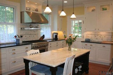 9 5th Ave, Saratoga Springs, NY 12866 - photo 6