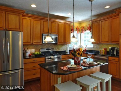 2429 Hightee Ct, Crofton, MD 21114 - photo 2