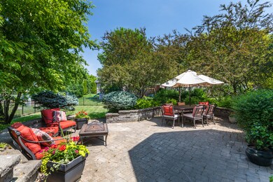 2419 Shaker Ct, Naperville, IL 60564 - photo 4