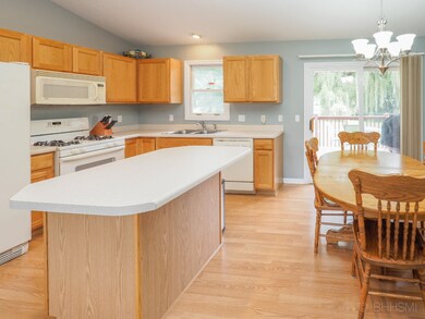 22022 Bluebird Ave-105