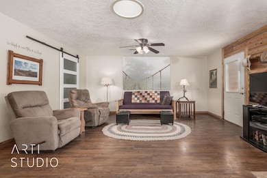 253 Hillside Ln, Brookside-Radlee Iverso
