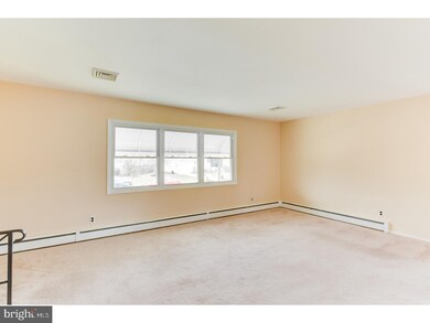 46 Rolling Ln, Trenton, NJ 08690 - photo 6